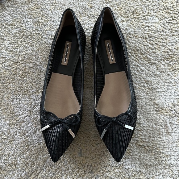 Michael Kors Flats - Picture 1 of 4